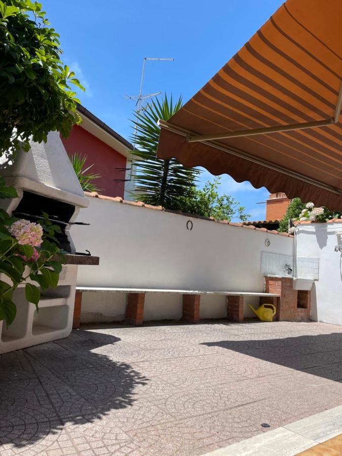 Villa Marina Torvaianica Bagian luar foto