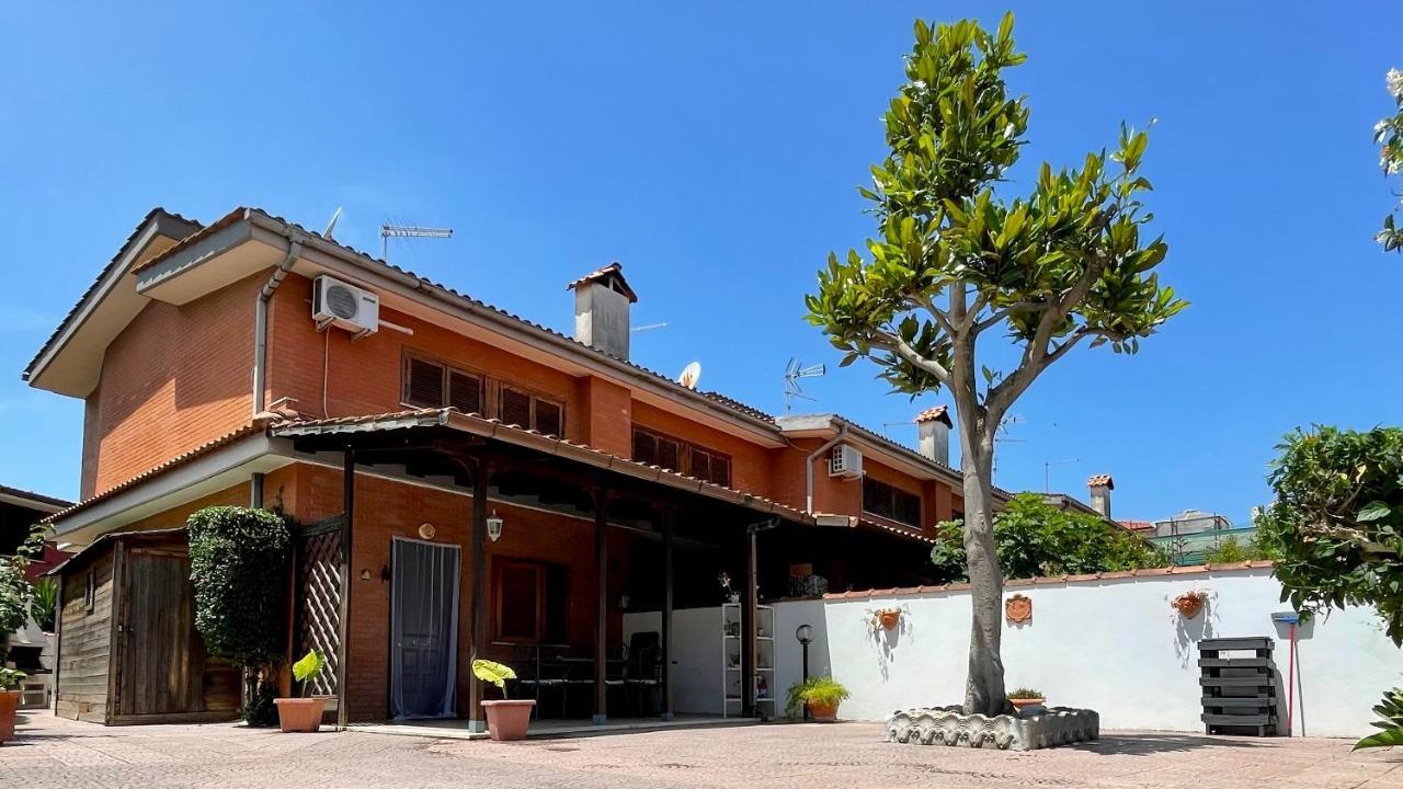 Villa Marina Torvaianica Bagian luar foto
